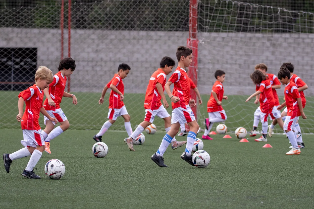 Jugadores entrenando juntos